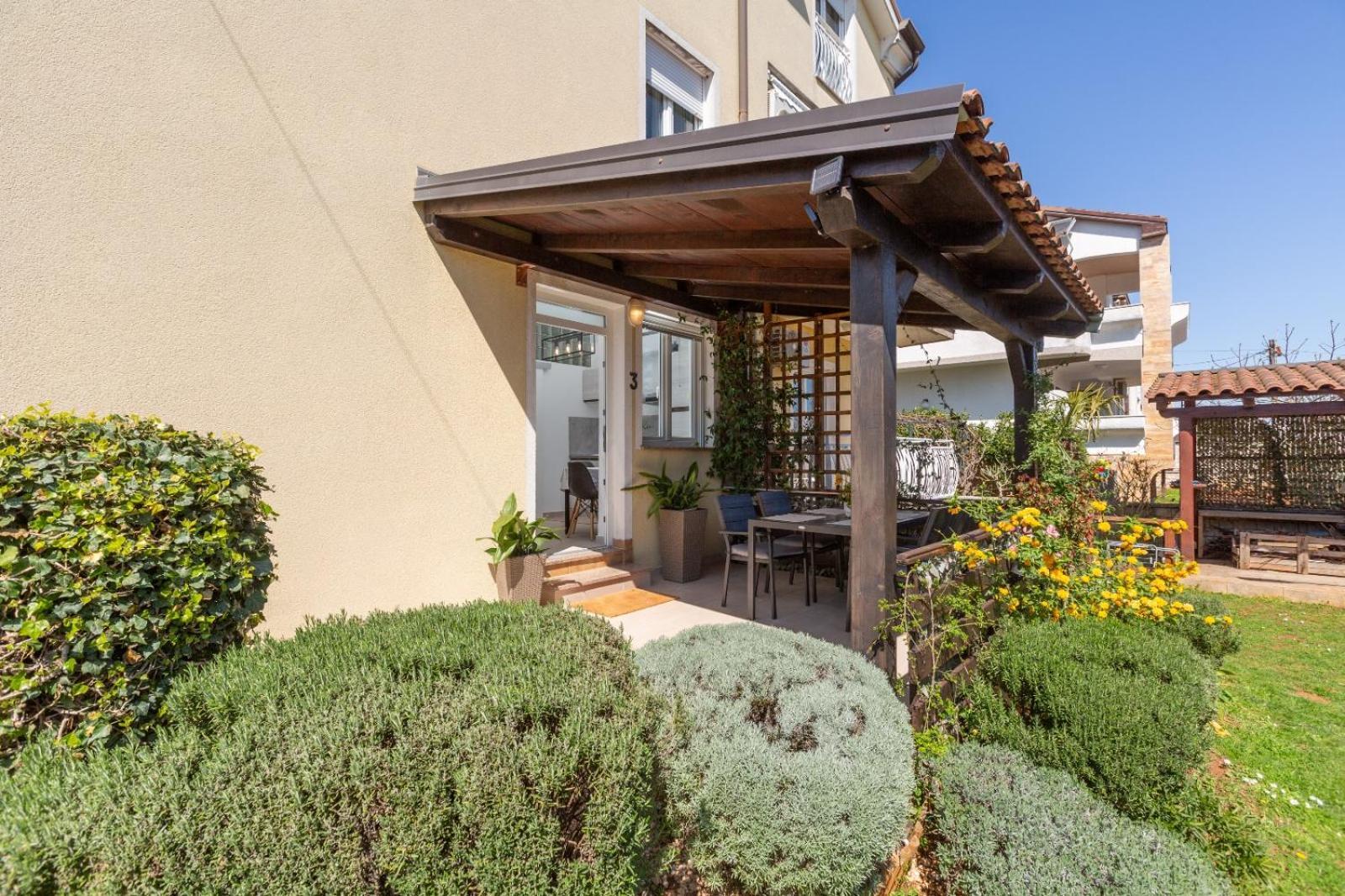 Trbovic Apartments Peaceful Stay With Free Parking, Pet-Friendly, And Bike Storage In Umag Extérieur photo