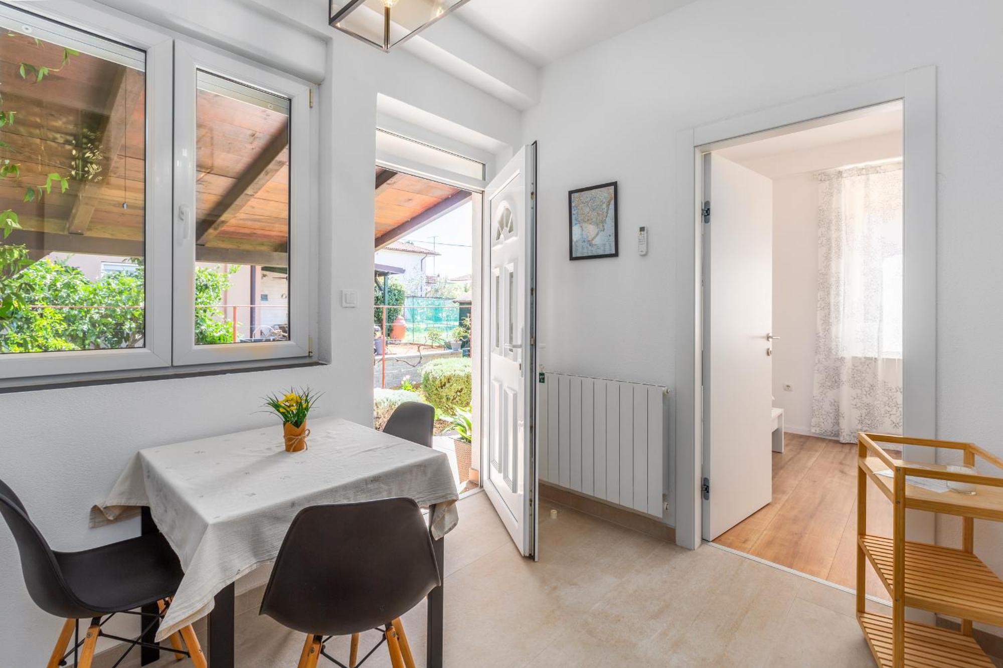 Trbovic Apartments Peaceful Stay With Free Parking, Pet-Friendly, And Bike Storage In Umag Extérieur photo